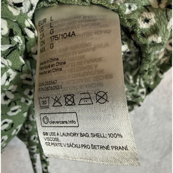 H&M Women's Sage Green Ditsy Floral Puff Sleeve Ruched Drawstring Top Size Large - Picture 11 of 16